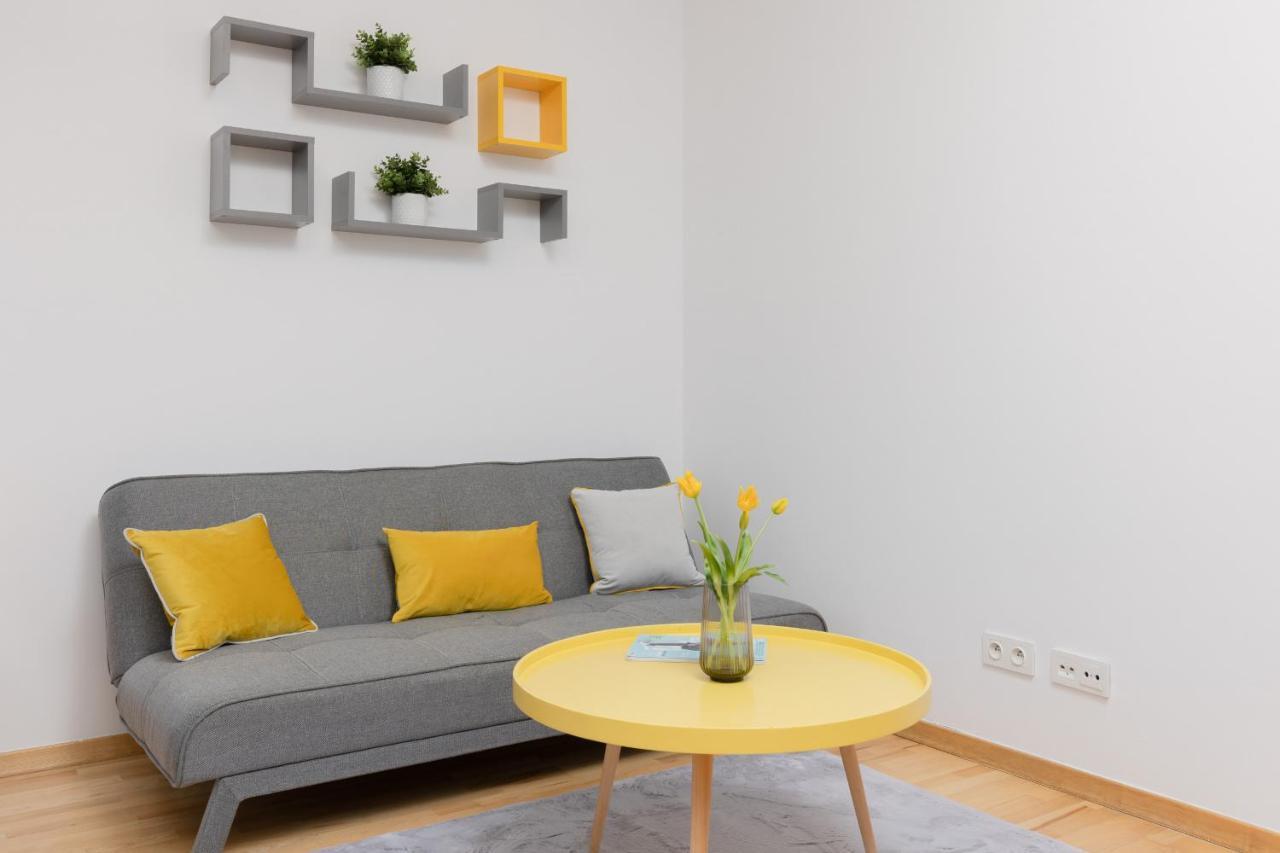 Warsaw Wola Apartment Near Nocny Market By Noclegi Renters Εξωτερικό φωτογραφία